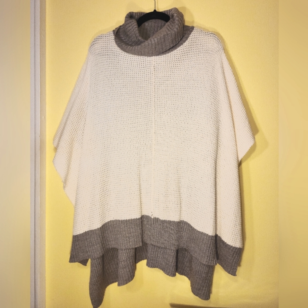 RD Style White and Gray Poncho Sweater with Cowl Neck for Women Extra Small